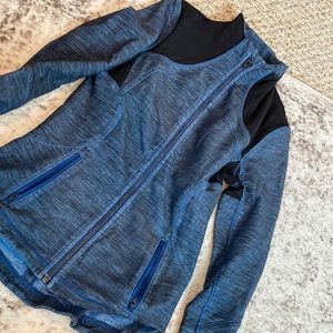 Lululemon define jacket size 6